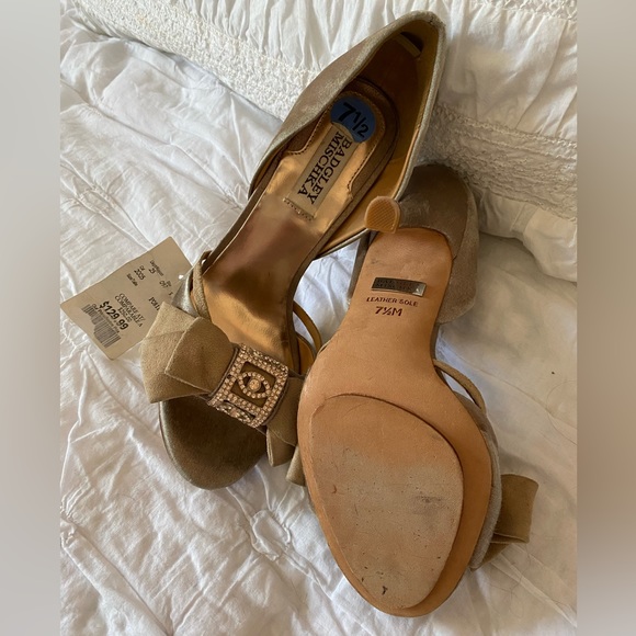 Badgley Mischka Heels - Picture 4 of 6